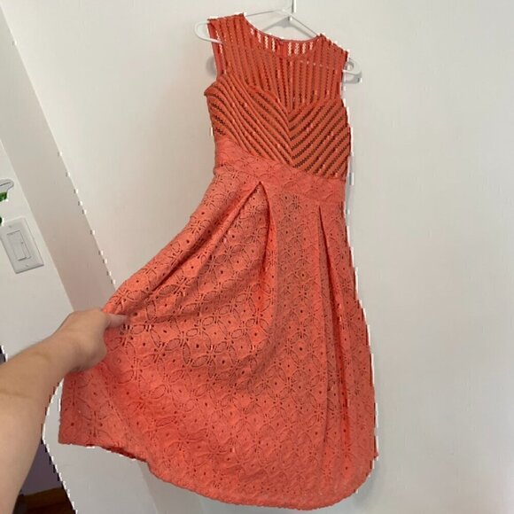 NEW YORK COMPANY NY&CO Eyelet Fit Flare Dress Coral Orange Pink Sleeveless Midi - Picture 6 of 13